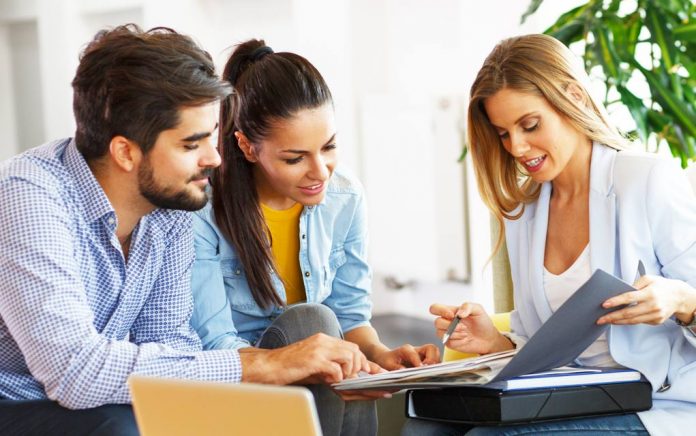 Differences Between Term and Whole Life Insurance Differences Between Term and Whole Life Insurance